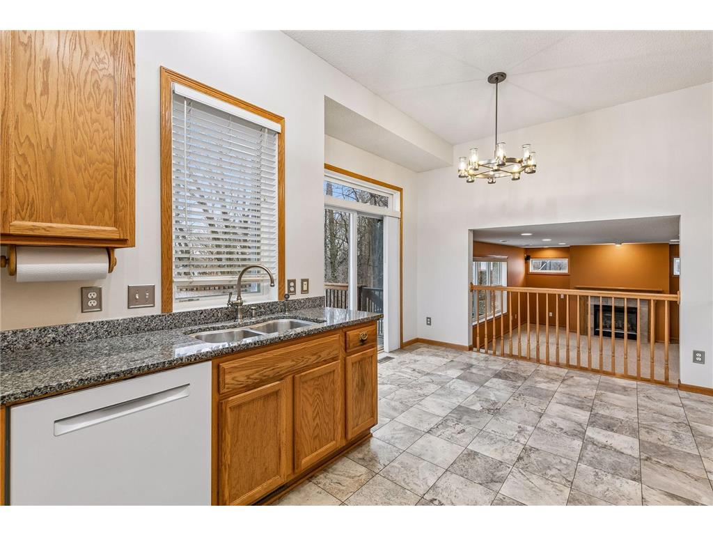 1658 Oakbrooke Circle Eagan MN 55122 7060800 image19