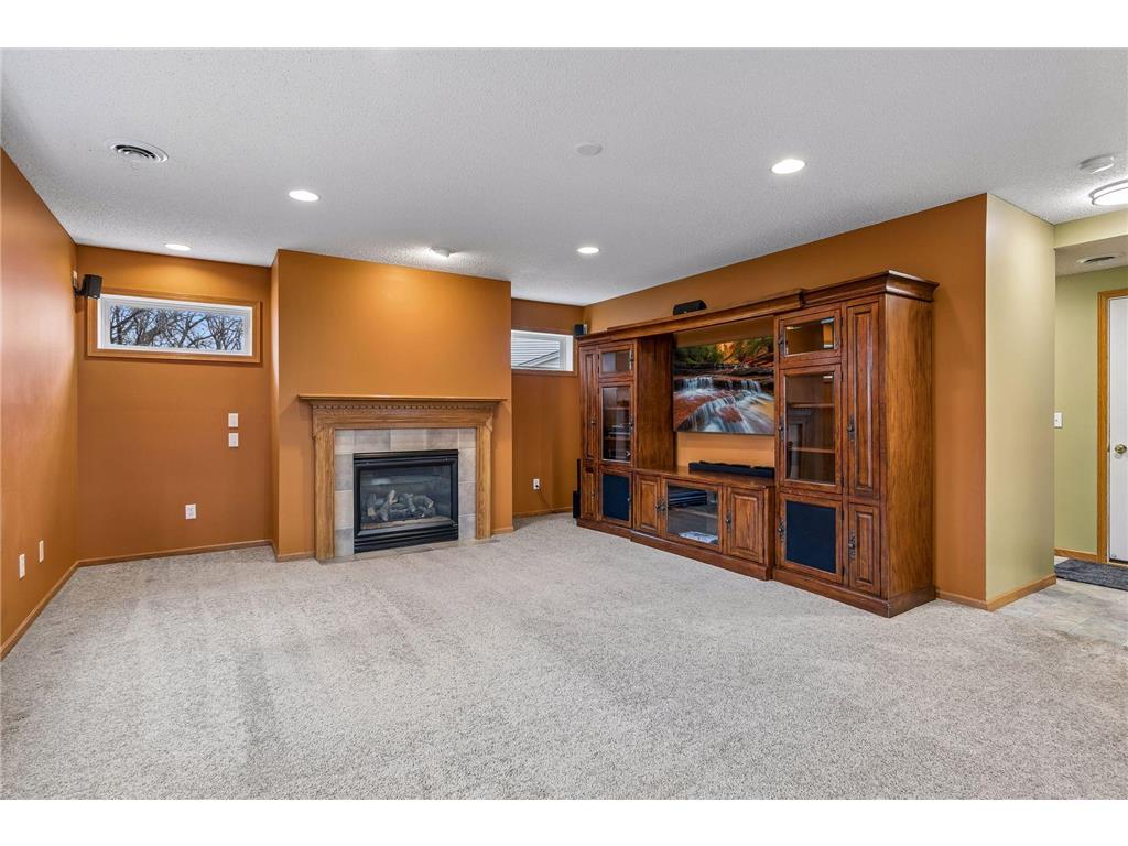 1658 Oakbrooke Circle Eagan MN 55122 7060800 image23