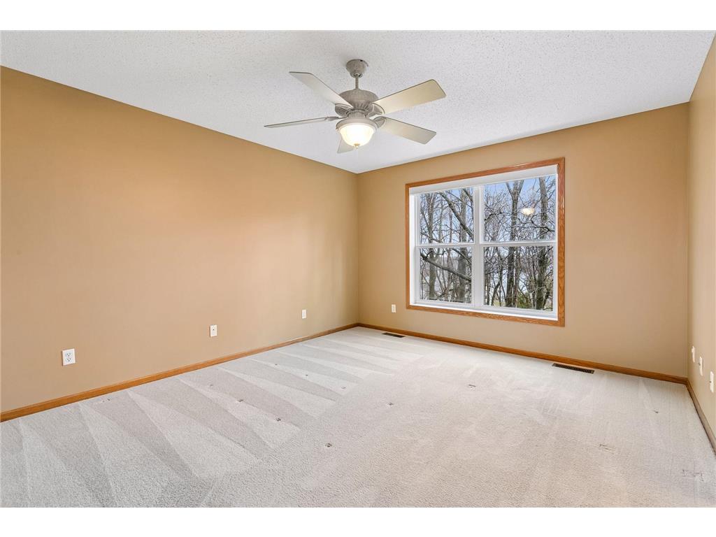 1658 Oakbrooke Circle Eagan MN 55122 7060800 image28