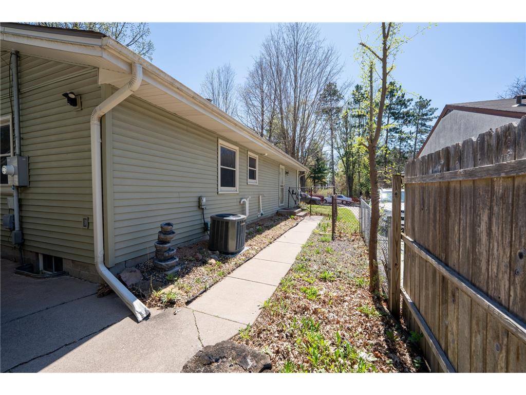 1659 Case Avenue Saint Paul MN 55106 7059612 image16
