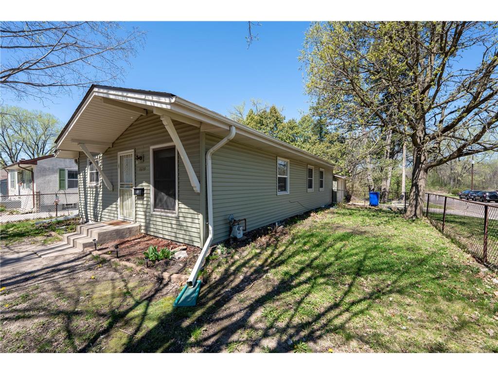 1659 Case Avenue Saint Paul MN 55106 7059612 image2