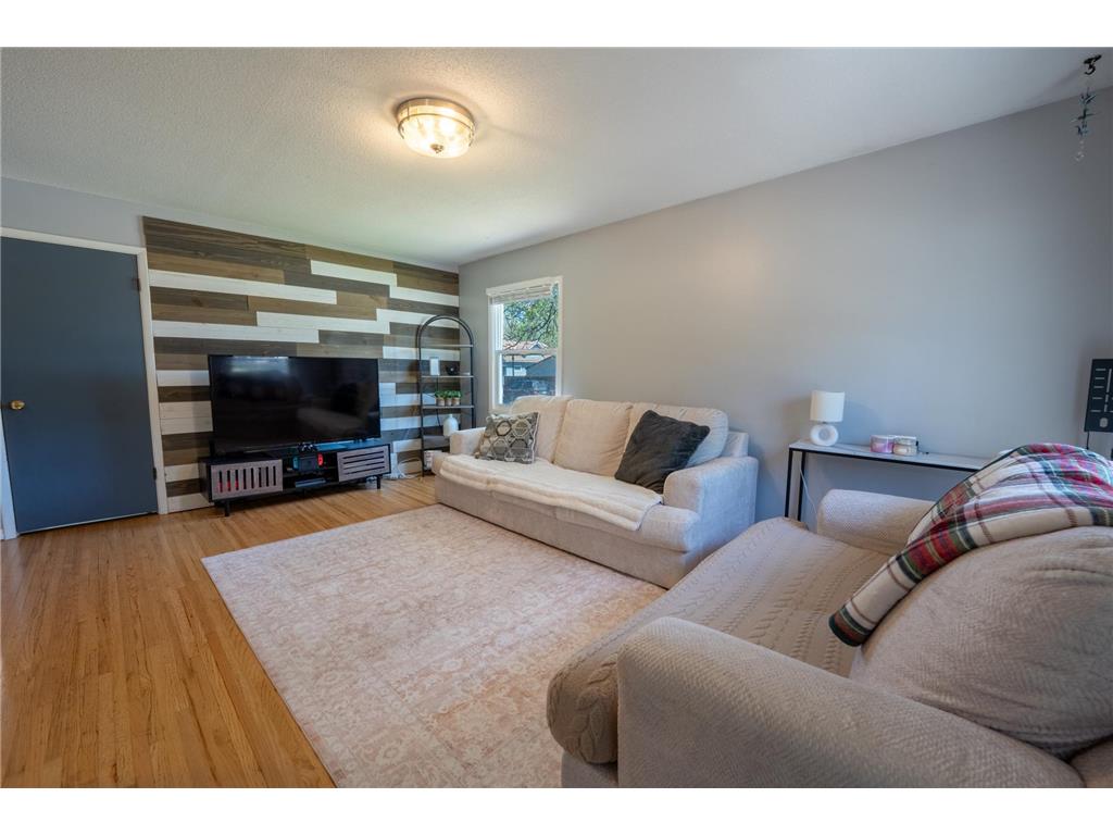 1659 Case Avenue Saint Paul MN 55106 7059612 image4