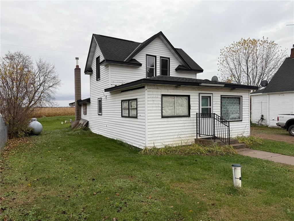 16595 20th Street Princeton MN 55371 6811739 image1