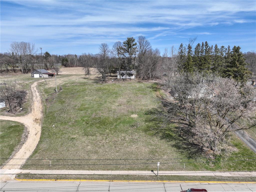 166 E Main Street Ellsworth WI 54011 6704218 image8