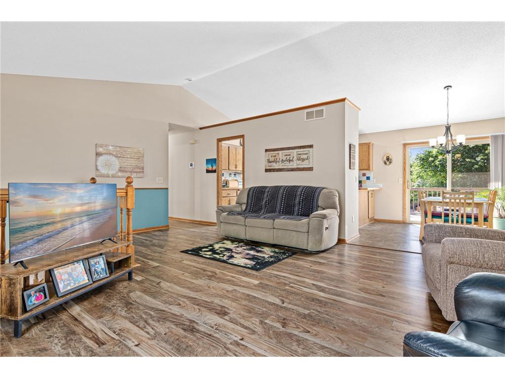 16608 Imperial Way Lakeville MN 55044 7072337 image4
