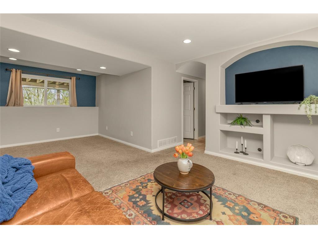 1661 Hilo Avenue N Oakdale MN 55128 7062465 image20