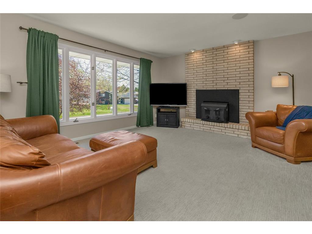 1661 Hilo Avenue N Oakdale MN 55128 7062465 image5