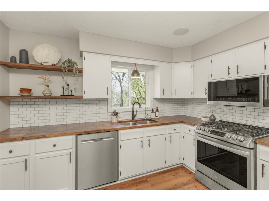 1661 Hilo Avenue N Oakdale MN 55128 7062465 image6