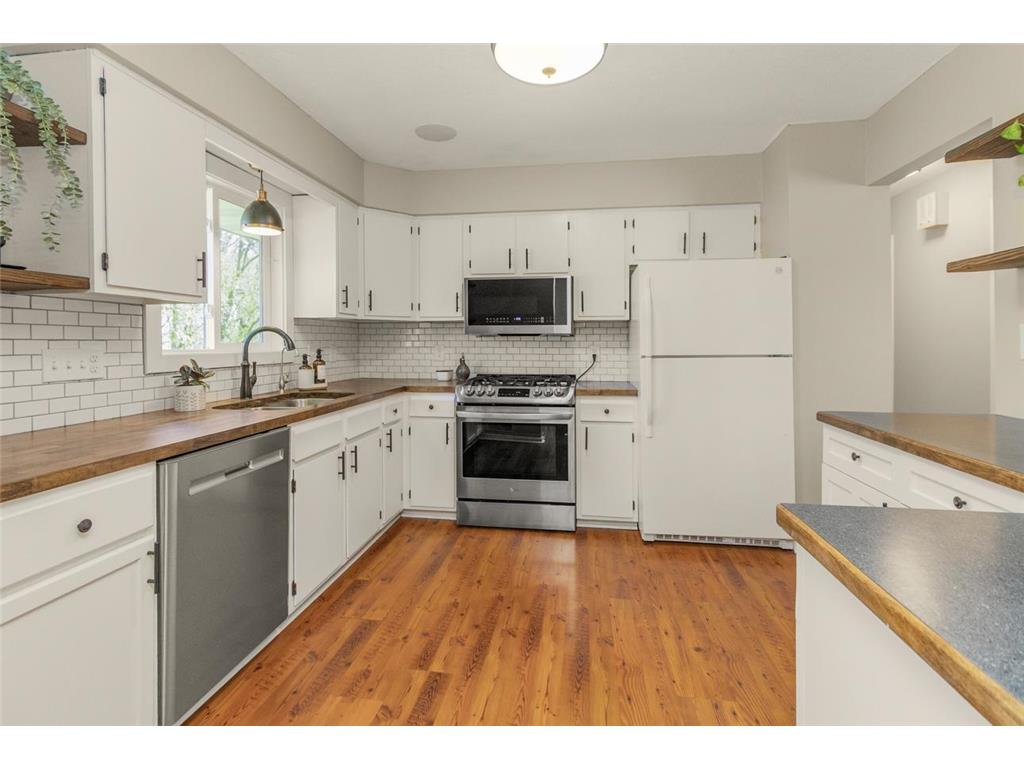 1661 Hilo Avenue N Oakdale MN 55128 7062465 image7