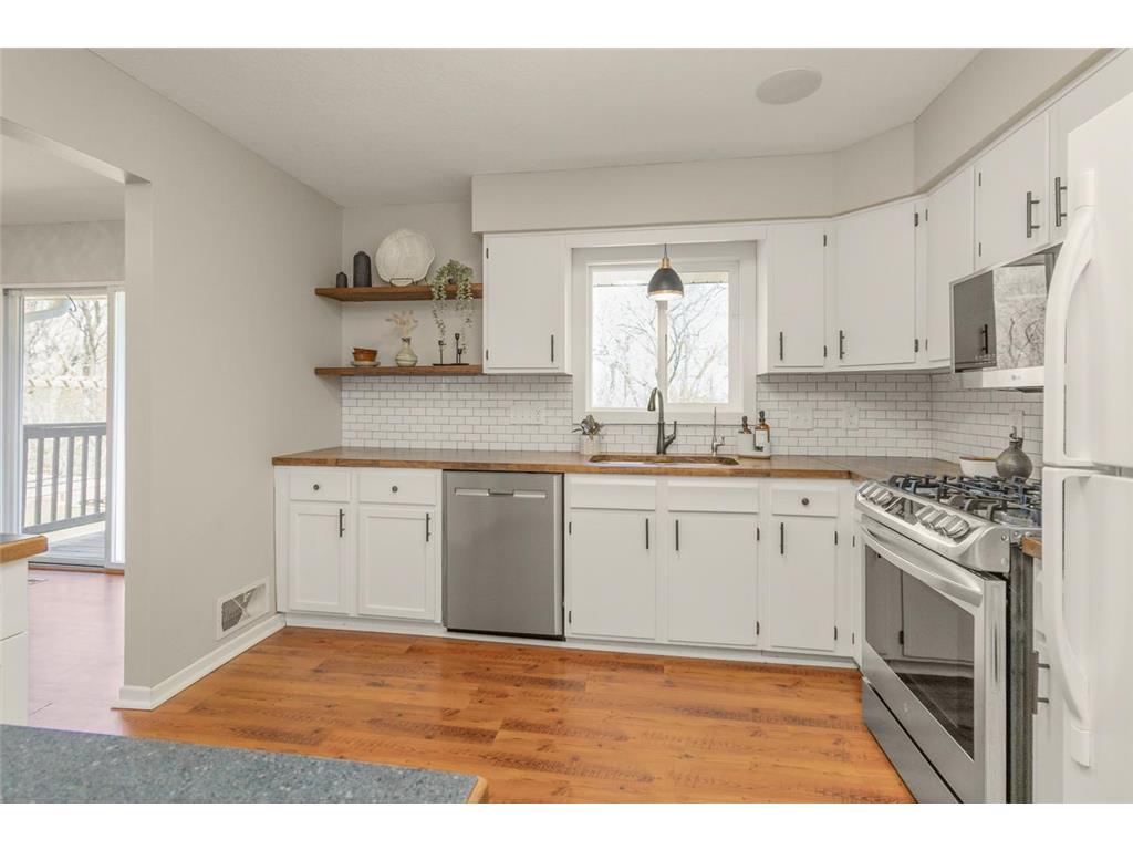 1661 Hilo Avenue N Oakdale MN 55128 7062465 image8