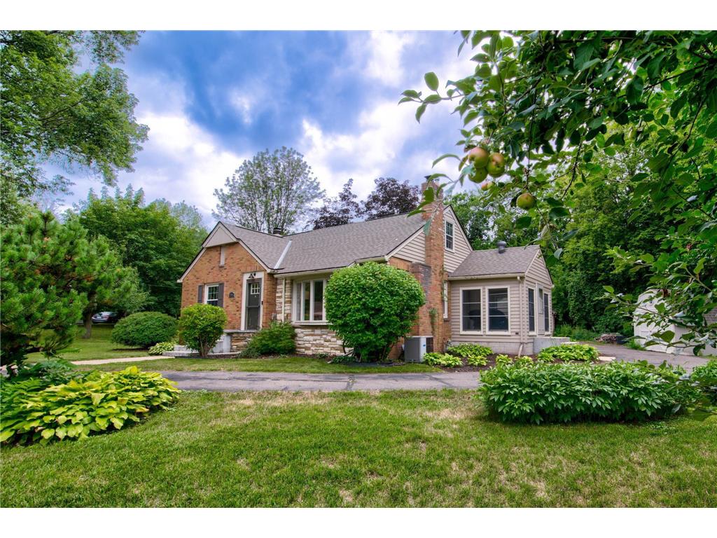 1661 Mayfield Heights Road Mendota Heights MN 55118 6249404 image1