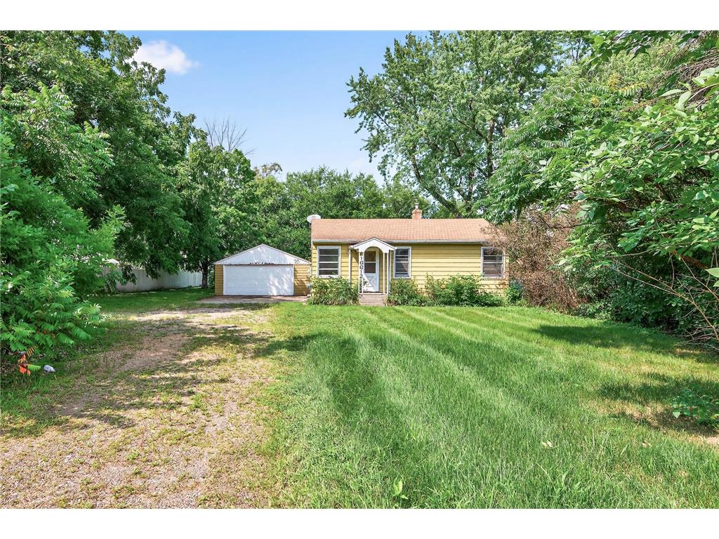 16612 Minnetonka Boulevard Minnetonka MN 55345 6769401 image1