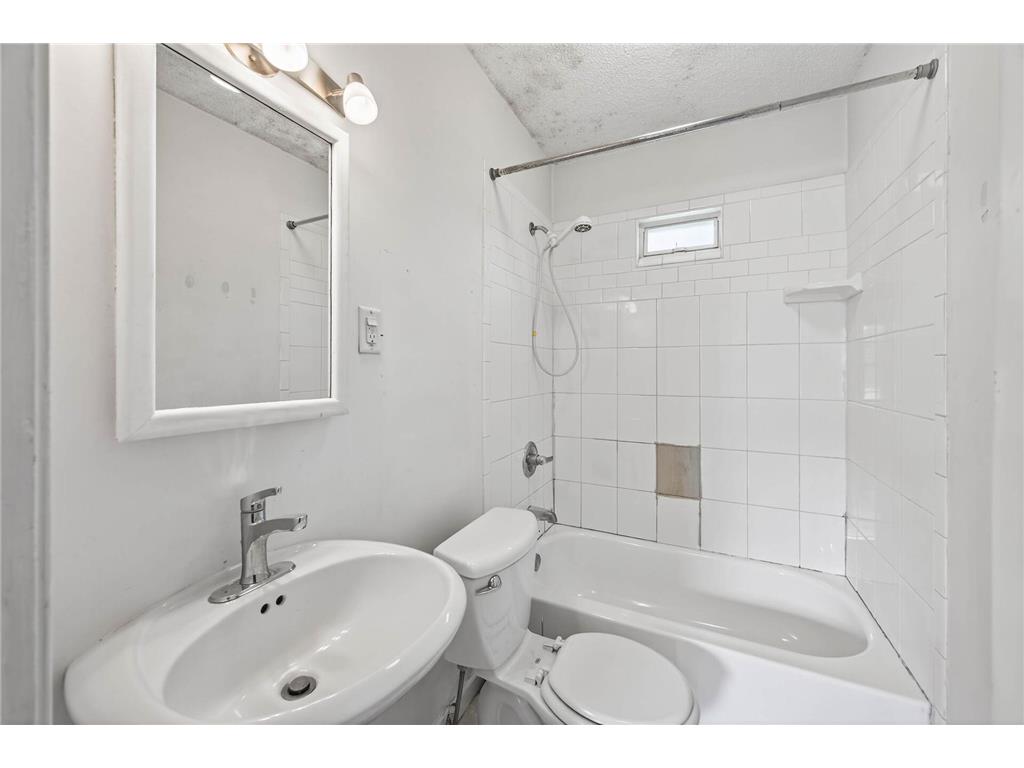 16612 Minnetonka Boulevard Minnetonka MN 55345 6769401 image14