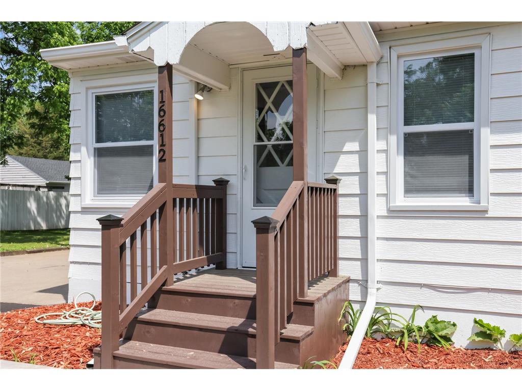 16612 Minnetonka Boulevard Minnetonka MN 55345 7071644 image3