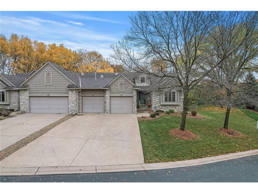 1662 Lake View Court Arden Hills MN 55112 6449466 image1