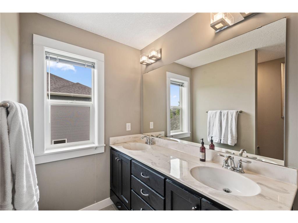 16627 Xeon Street NW Andover MN 55304 7088248 image32