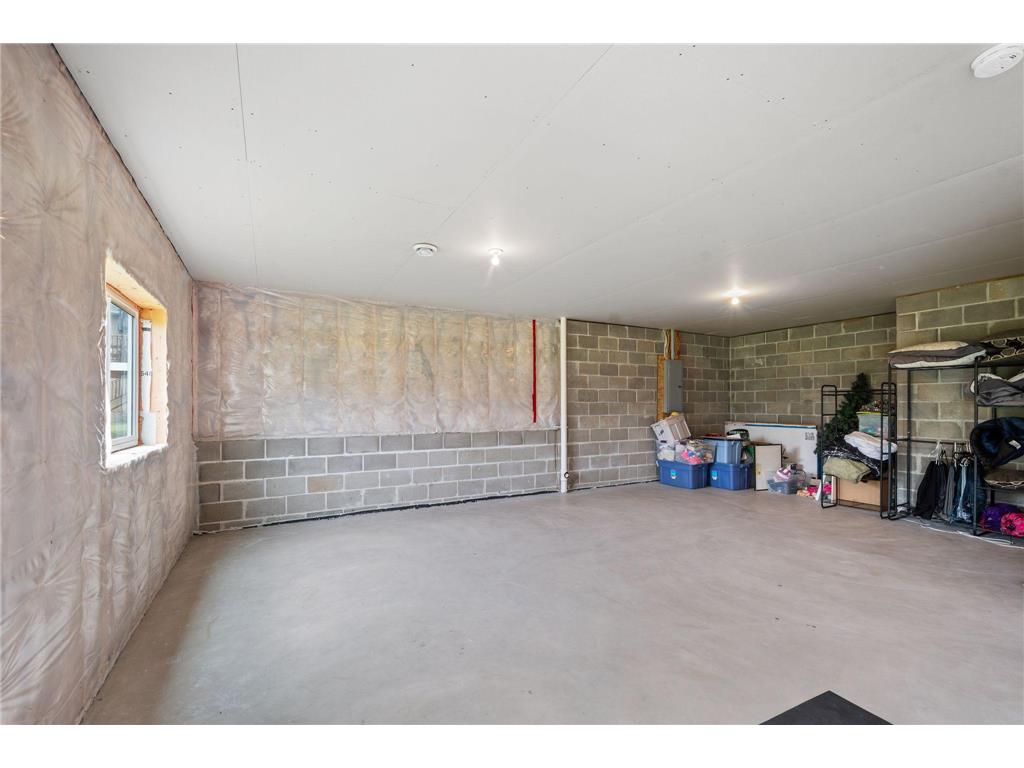 16627 Xeon Street NW Andover MN 55304 7088248 image38