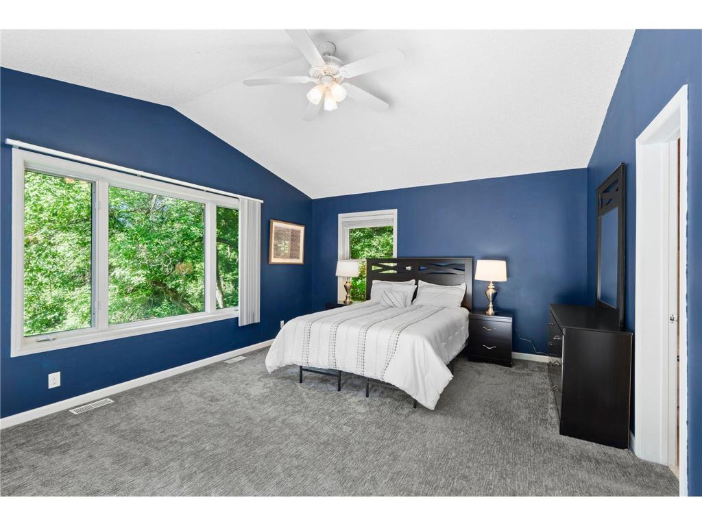 16633 Temple Drive N Minnetonka MN 55345 7079847 image20