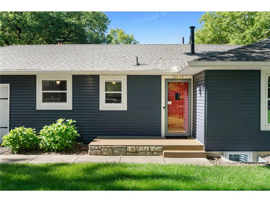 16633 Temple Drive N Minnetonka MN 55345 7079847 image3