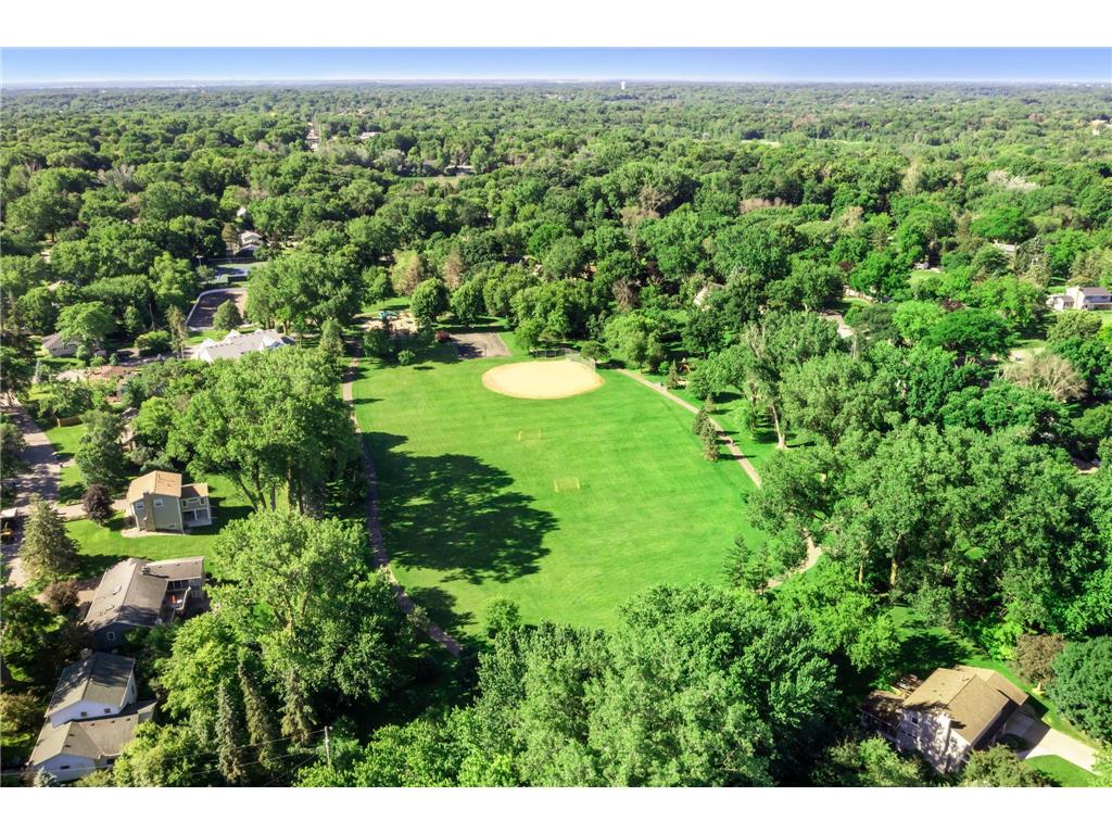 16633 Temple Drive N Minnetonka MN 55345 7079847 image43