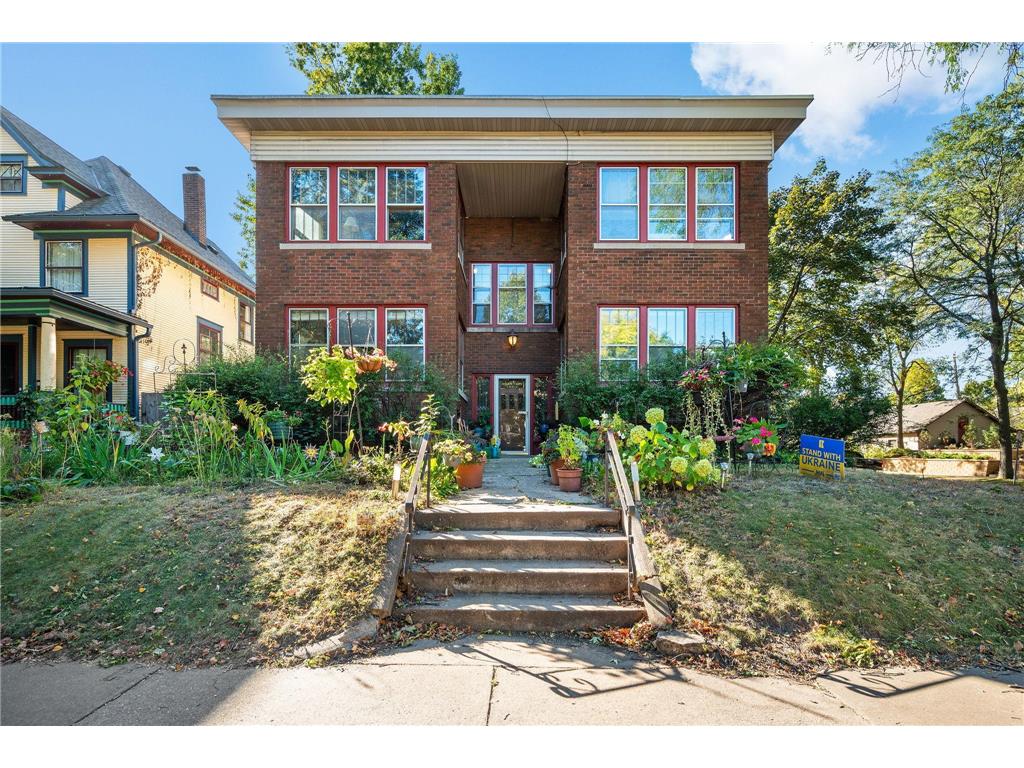 1664 Ashland Avenue #2 Saint Paul MN 55104 6598689 image1