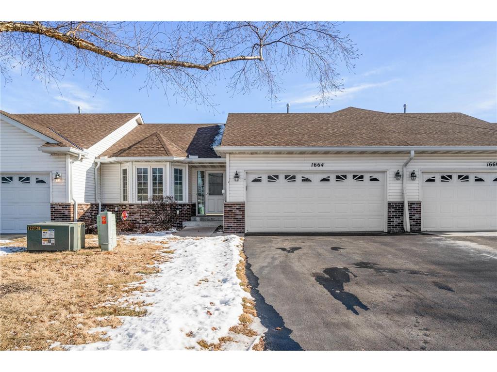 1664 Mackubin Street Saint Paul MN 55117 6654400 image1