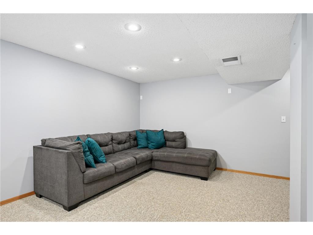 16645 Flagstaff Avenue W Lakeville MN 55068 7058353 image24