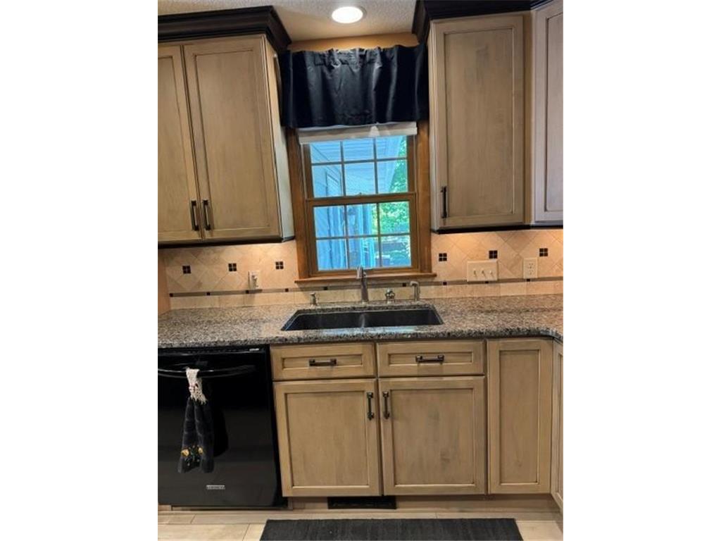 1665 5th Street NW New Brighton MN 55112 7088050 image19