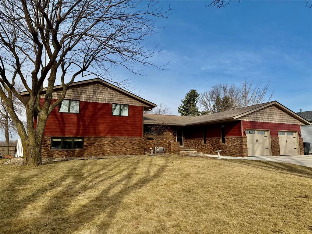 1665 Oakwood Drive Worthington MN 56187 7031622 image2