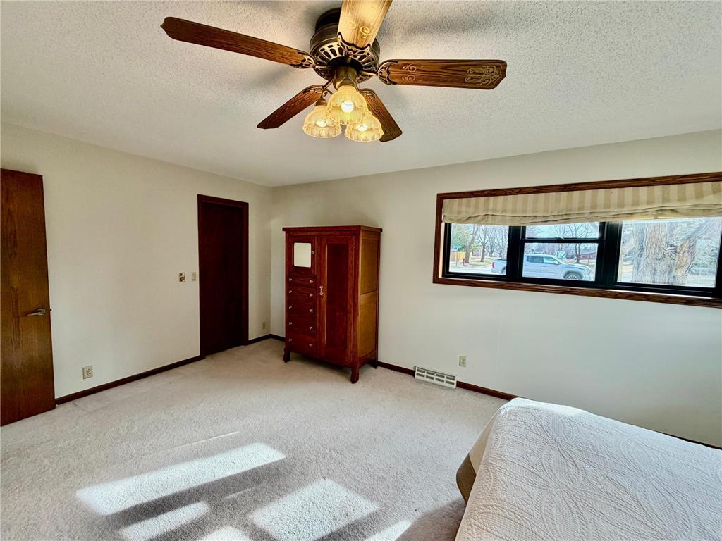 1665 Oakwood Drive Worthington MN 56187 7031622 image25