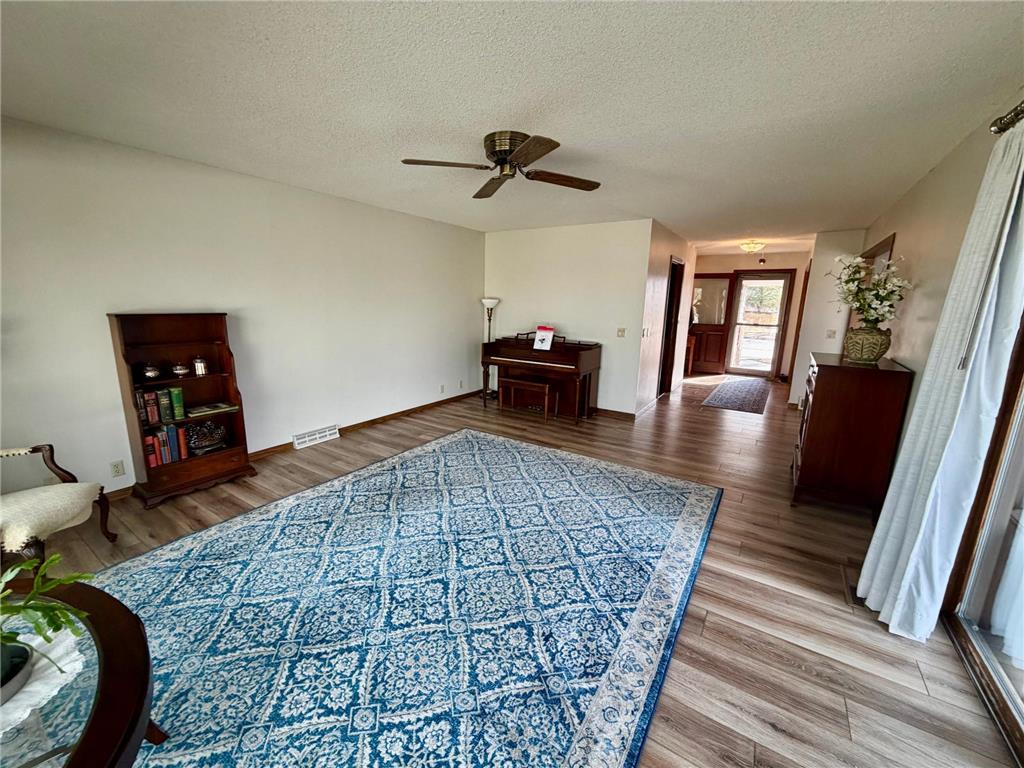1665 Oakwood Drive Worthington MN 56187 7031622 image5