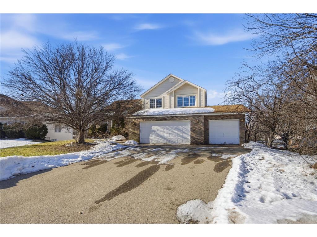16657 Hutchinson Drive Lakeville MN 55044 7008427 image1