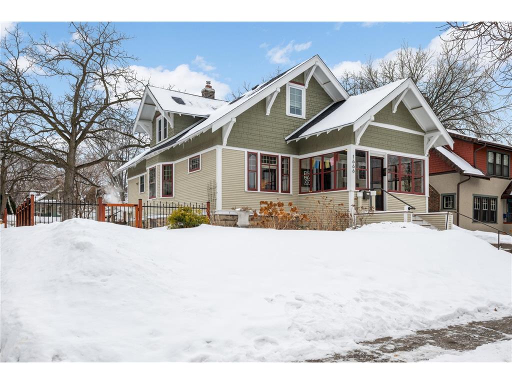1666 Hubbard Avenue Saint Paul MN 55104 7002031 image1