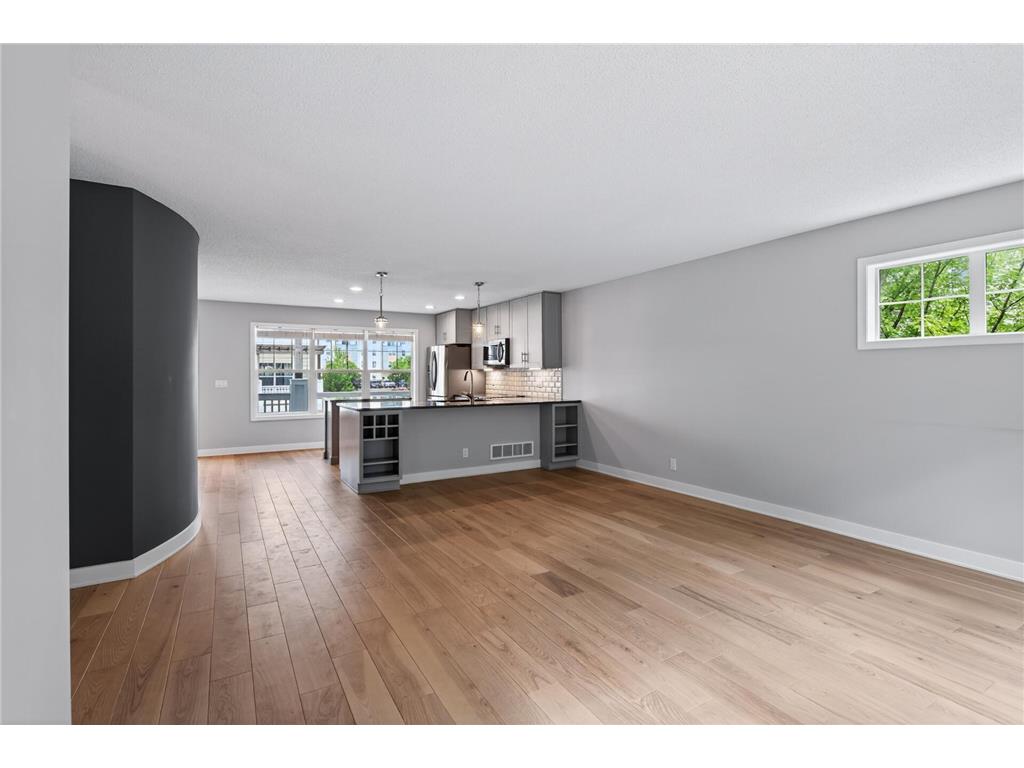 1667 Arona Street #8 Falcon Heights MN 55108 7075723 image10