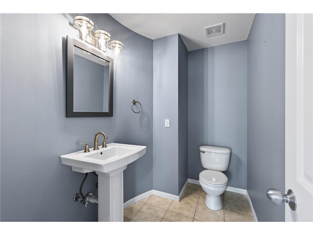 1667 Arona Street #8 Falcon Heights MN 55108 7075723 image22