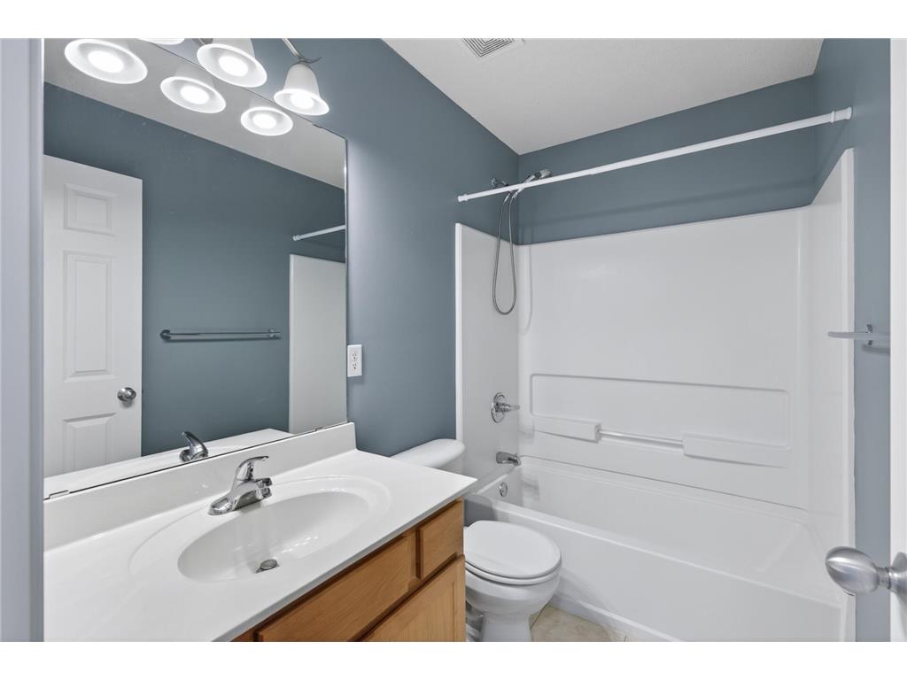 1667 Arona Street #8 Falcon Heights MN 55108 7075723 image33