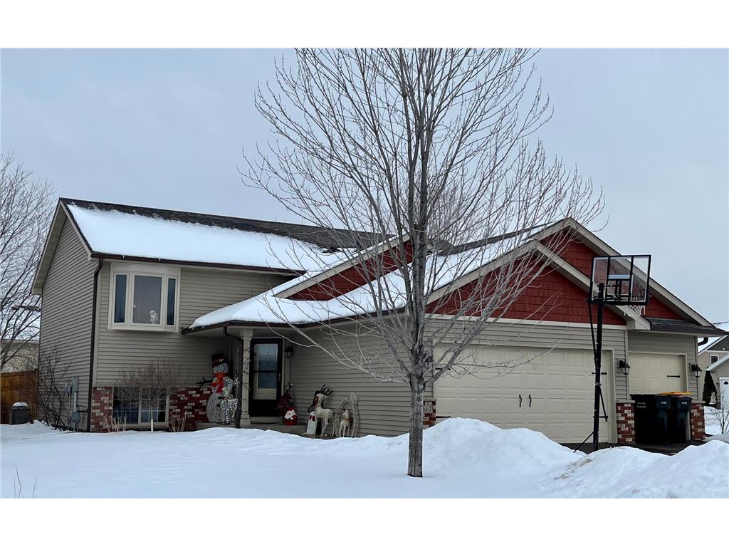 1667 Breton Street Shakopee MN 55379 6303317 image1