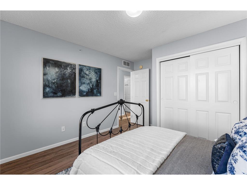1667 Village Trail E #5 Maplewood MN 55109 7058926 image21