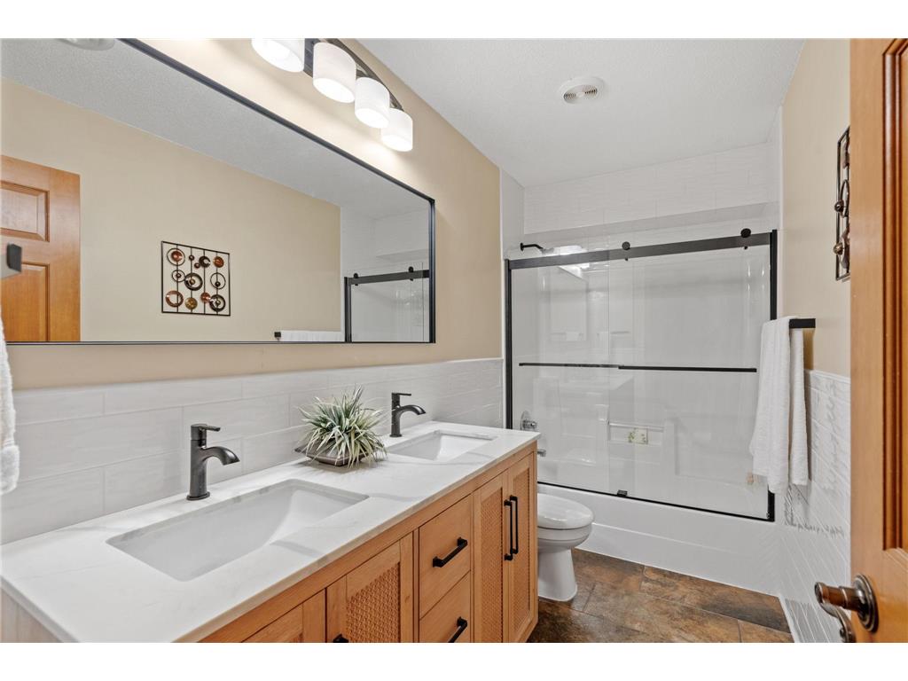 1668 Lakeland Circle Centerville MN 55038 7091926 image35