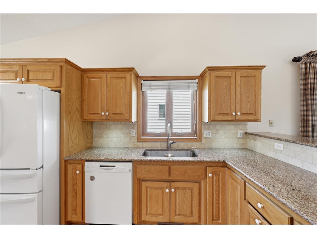 1668 Mackubin Street Saint Paul MN 55117 7076011 image10