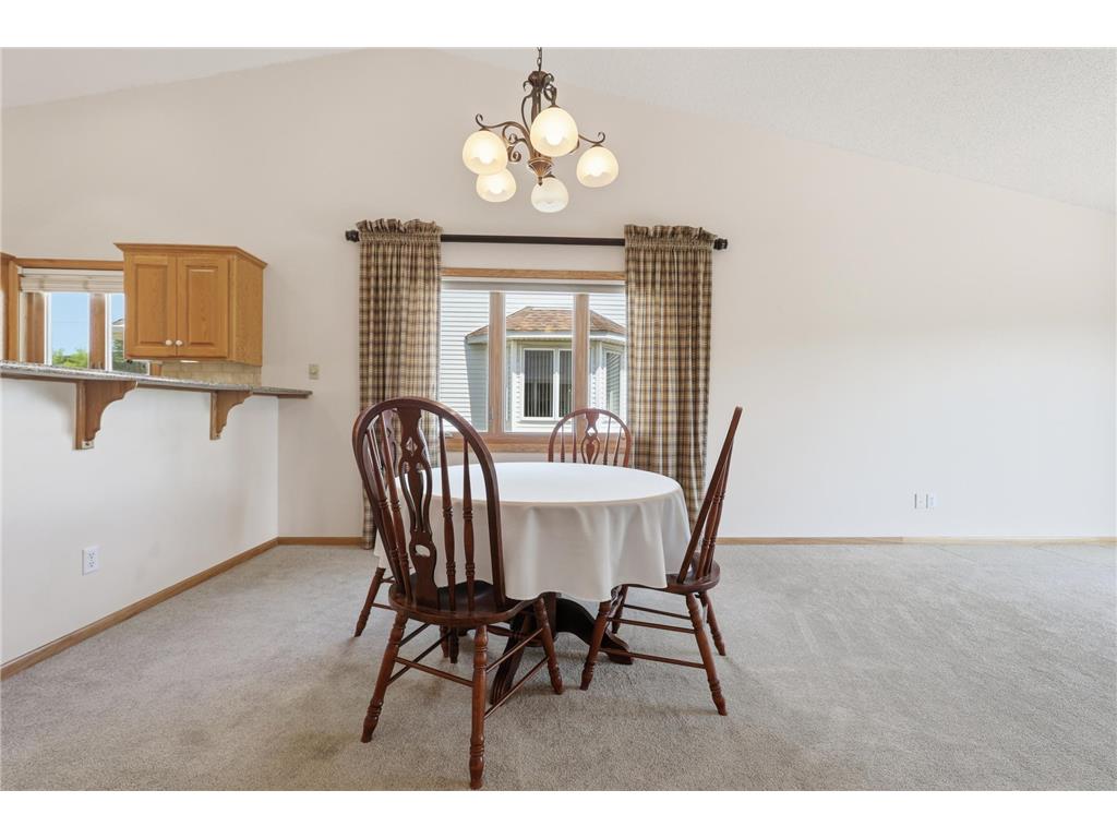 1668 Mackubin Street Saint Paul MN 55117 7076011 image11