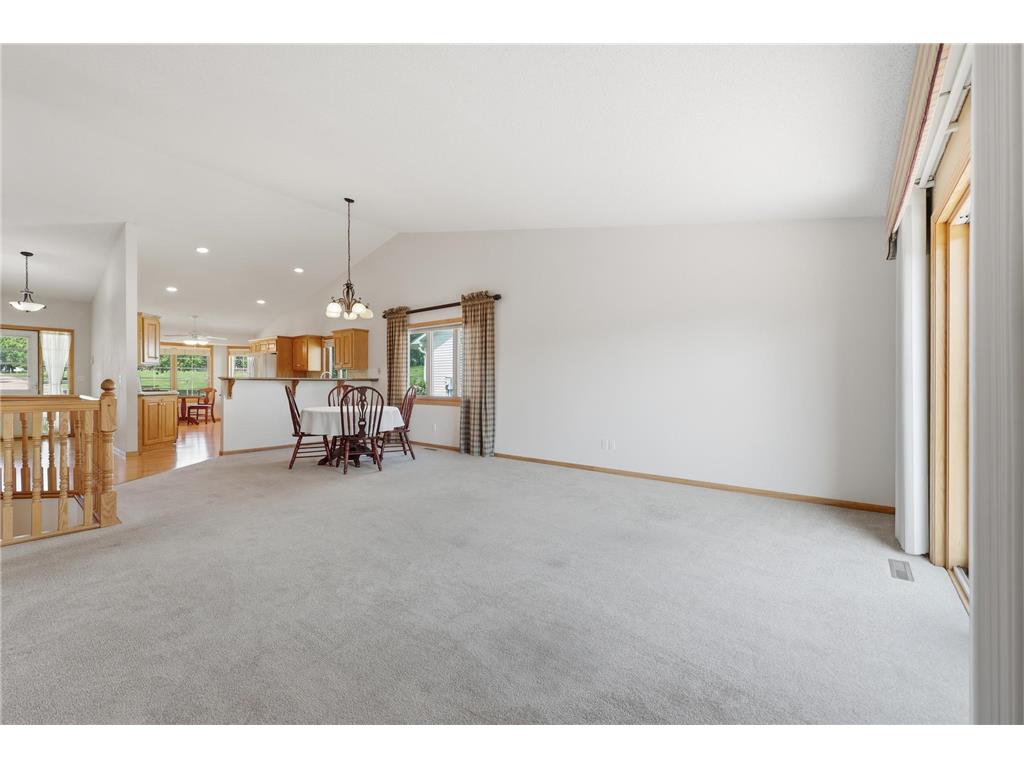 1668 Mackubin Street Saint Paul MN 55117 7076011 image15