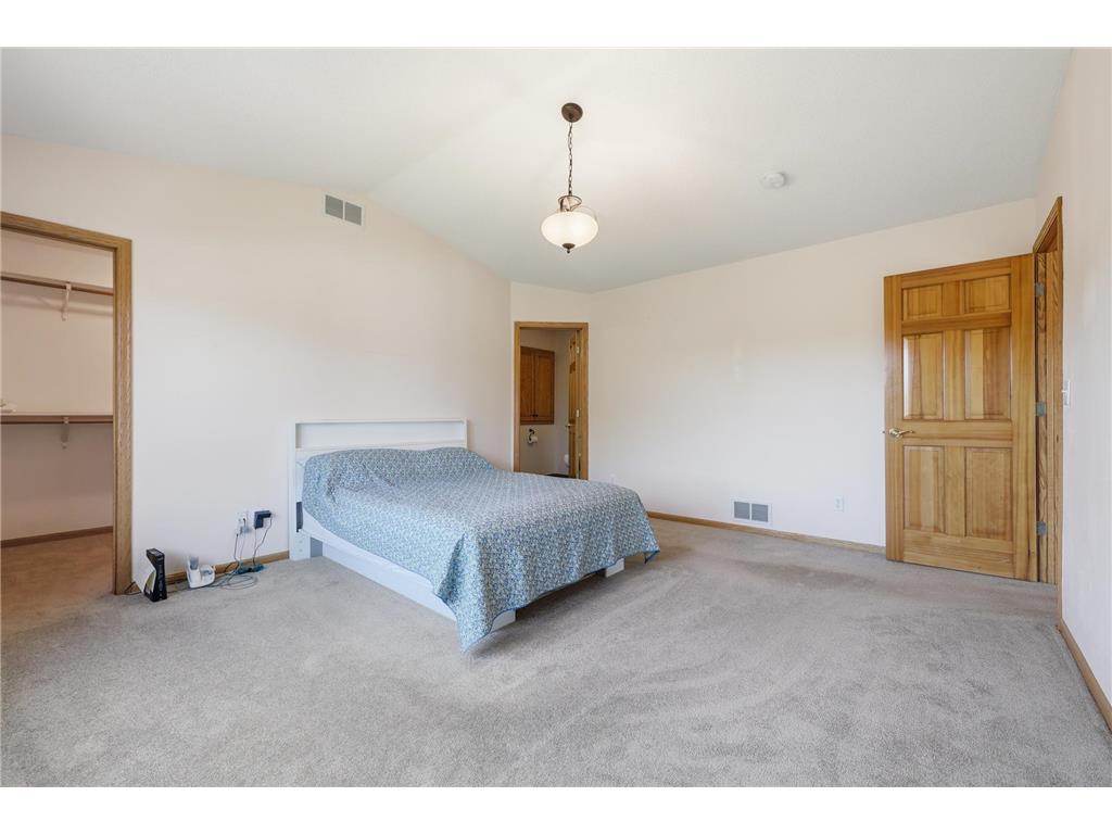 1668 Mackubin Street Saint Paul MN 55117 7076011 image17
