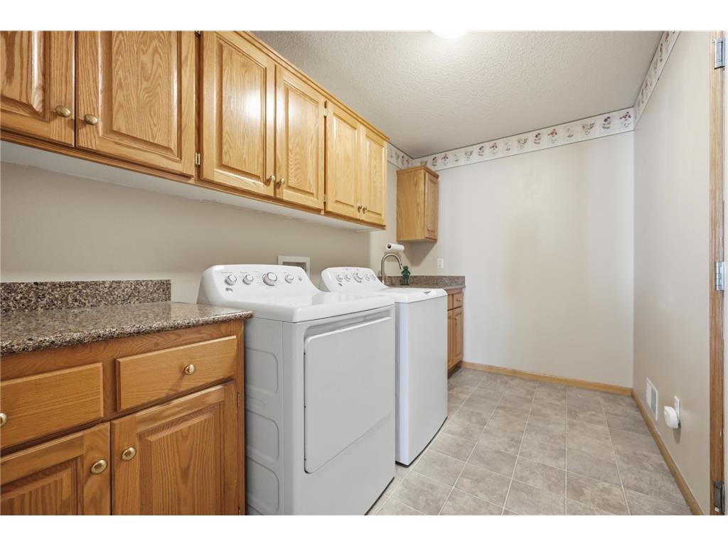 1668 Mackubin Street Saint Paul MN 55117 7076011 image21