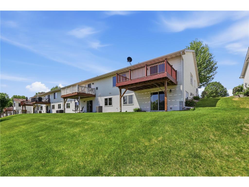 1668 Mackubin Street Saint Paul MN 55117 7076011 image3