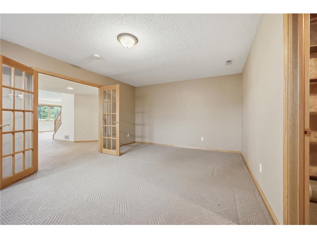 1668 Mackubin Street Saint Paul MN 55117 7076011 image32