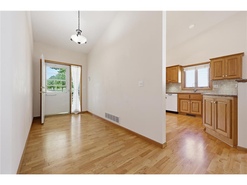 1668 Mackubin Street Saint Paul MN 55117 7076011 image35