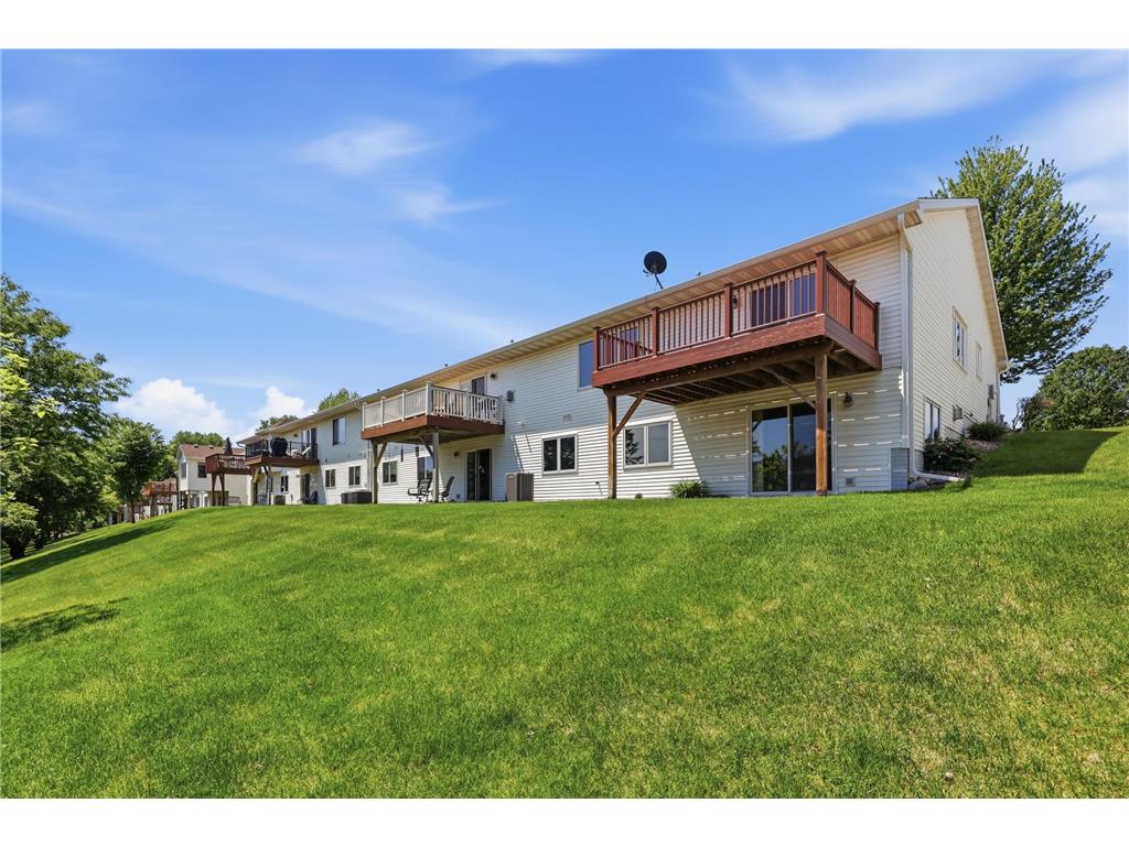 1668 Mackubin Street Saint Paul MN 55117 7076011 image40