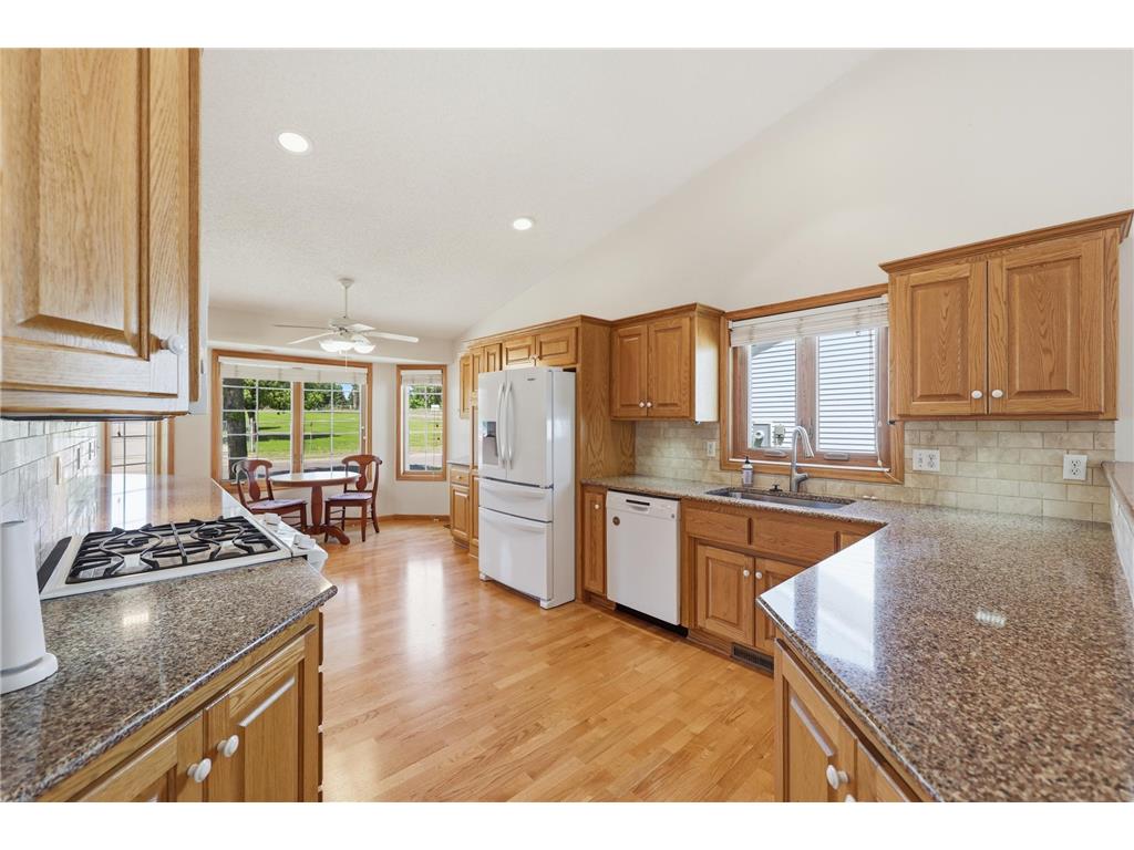 1668 Mackubin Street Saint Paul MN 55117 7076011 image5
