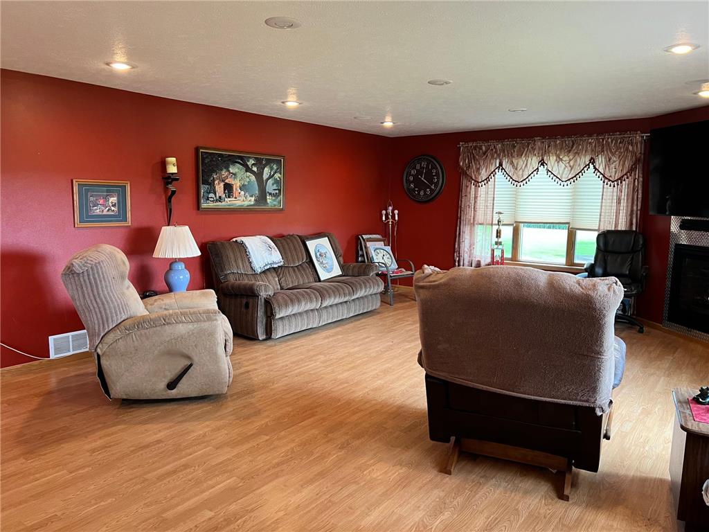 1669 211th Avenue Madison MN 56256 6776308 image23